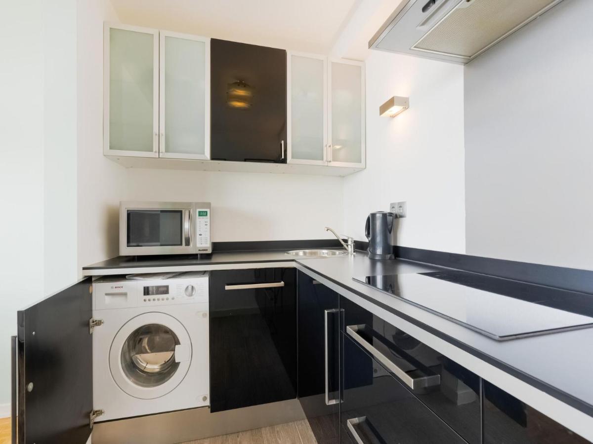 Comfortable In With Sea Views Apartment *